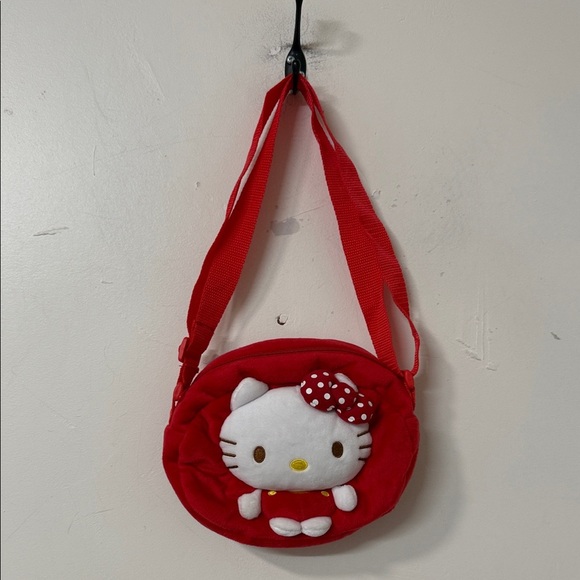 Hello Kitty Vibrant Red Crossbody Bag - Picture 1 of 4